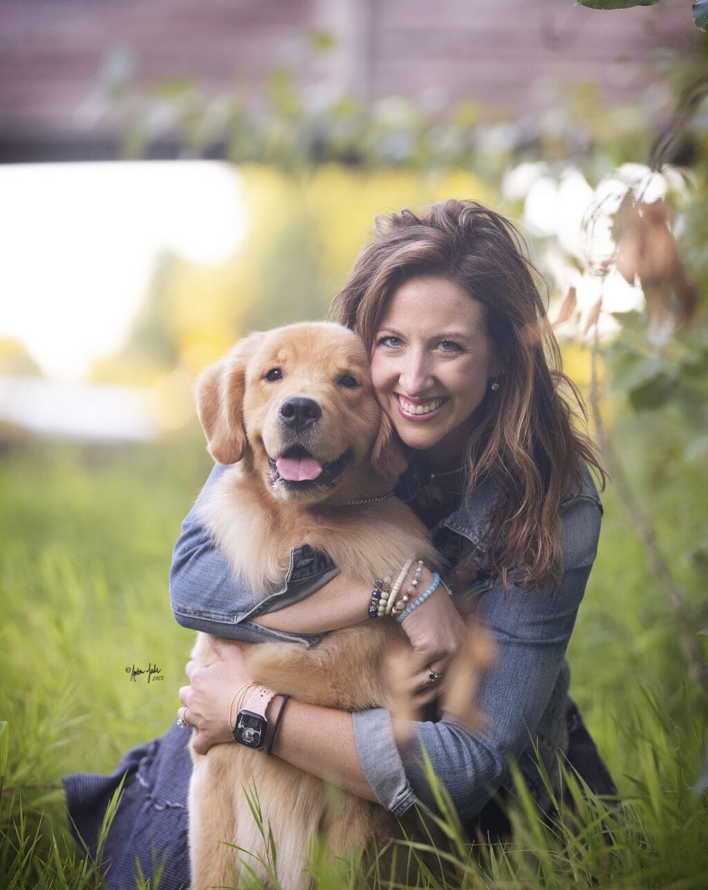 Photo of BIS BISS GCHP Goodfield Forever Redneck Woman SDHF, a  Golden Retriever.